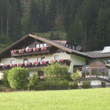 Gaestehaus Huber Fruehstueckspension Schladming Exterior foto