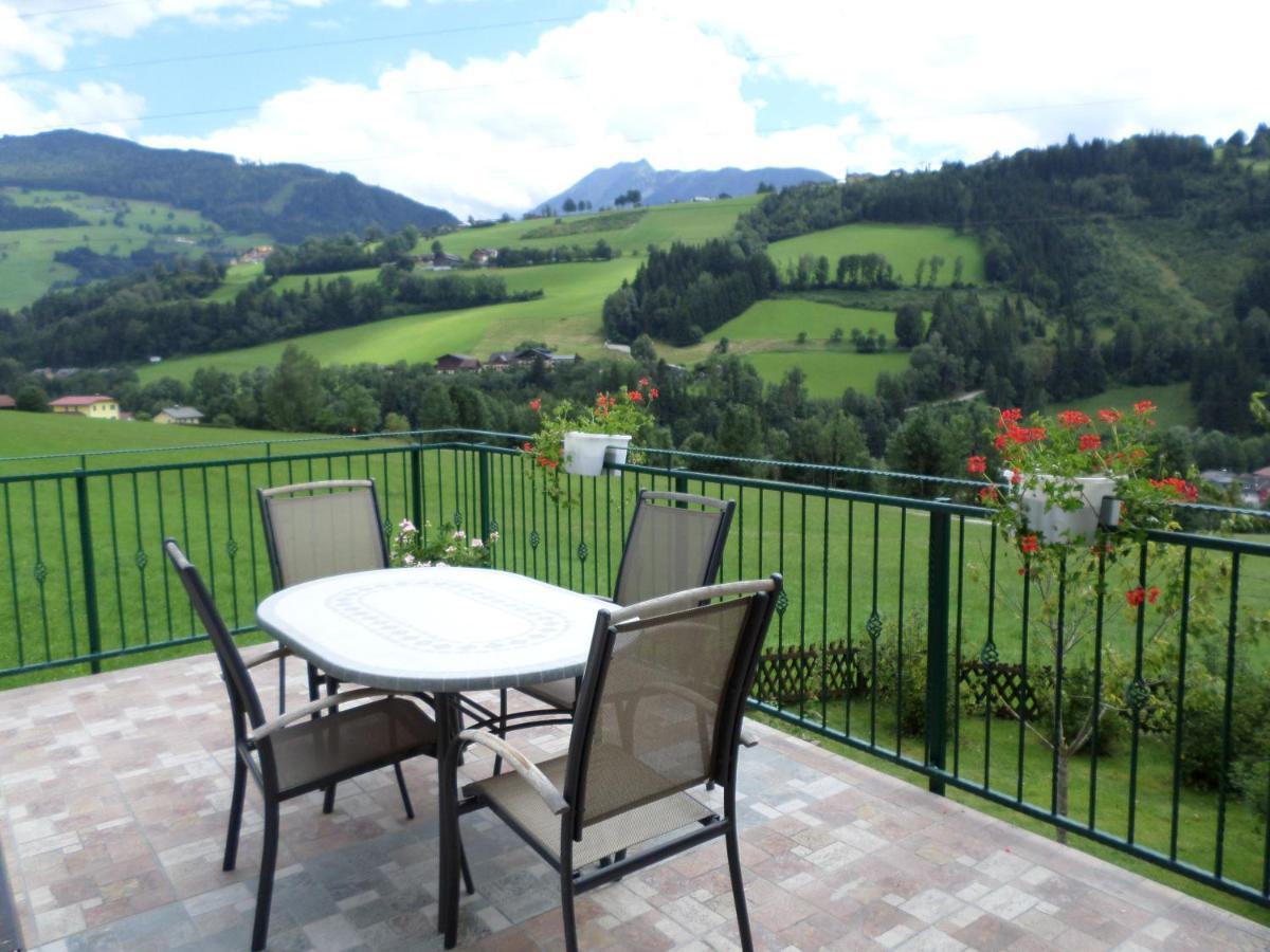 Gaestehaus Huber Fruehstueckspension Schladming Exterior foto